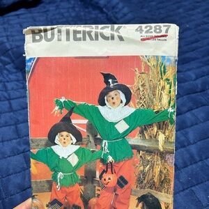 Butterick 4287 -all kid sizes-uncut Scarecrow Costume - Green and Orange
